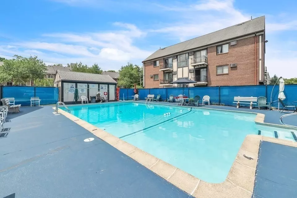 159 Bittersweet Ln 117, Randolph, MA 02368 23 Photos Movoto