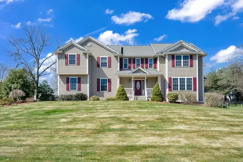 42 E Circle Dr, East Longmeadow, MA 01028