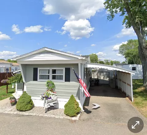 130 E Washington St #86, North Attleboro, MA 02760