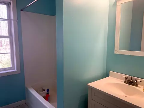 Bath - 130 Keys Rd, Warren, MA 01083 photo 4 of 4