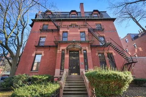 164 Marlborough St, Boston, MA 02116