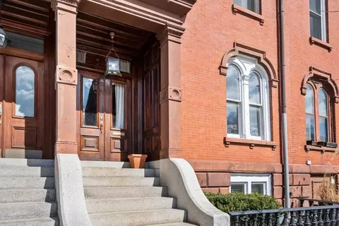 37 High St, Boston, MA 02129