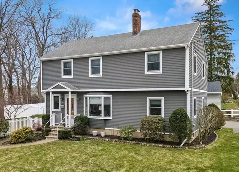 1 Meadow Ln, Danvers, MA 01923