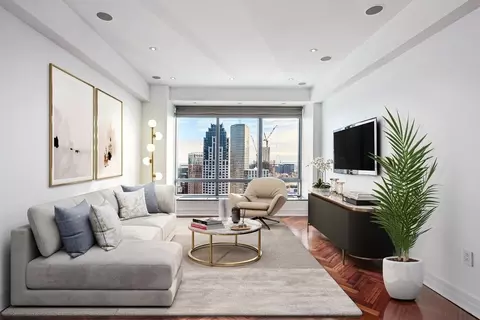 2 Avery #33B, Boston, MA 02111