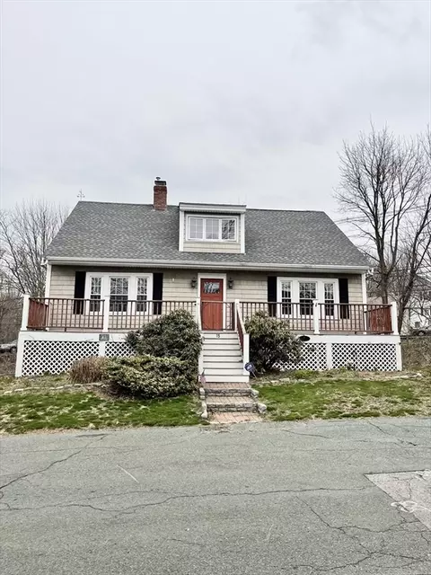 15 Cressy St, Beverly, MA 01915