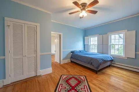 Bedroom - 39 Middle St, Fairhaven, MA 02719 photo 2 of 3