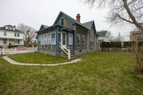Exterior - 39 Middle St, Fairhaven, MA 02719 photo 7 of 7