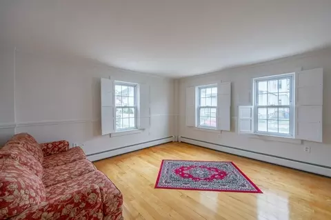 Living - 39 Middle St, Fairhaven, MA 02719 photo 2 of 2