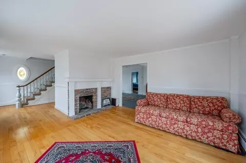 Living - 39 Middle St, Fairhaven, MA 02719 photo 1 of 2