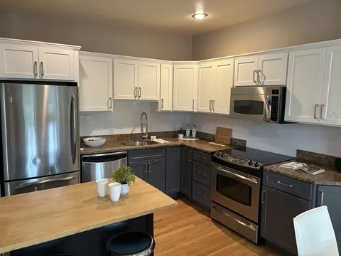 469 Shawmut Ave #4, Boston, MA 02118