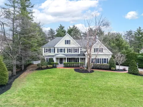 1 Kingsbury Ln, Foxboro, MA 02035