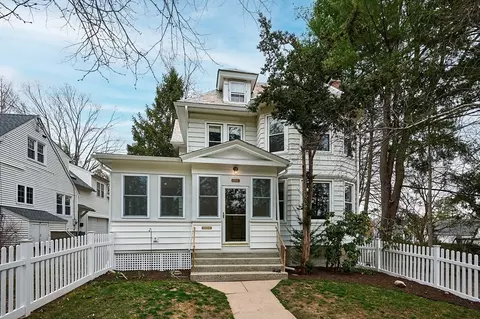 311 Prospect St, Northampton, MA 01060