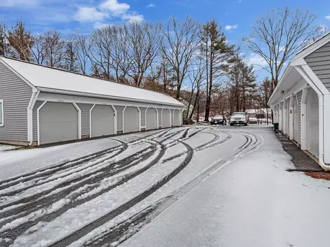 Exterior - 2703 Postgate Ln #2703, Peabody, MA 01960 photo 4 of 8