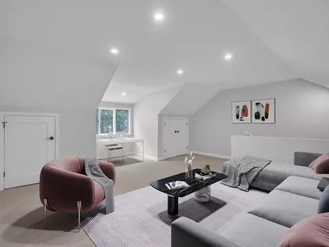 Living - 2703 Postgate Ln #2703, Peabody, MA 01960 photo 1 of 1
