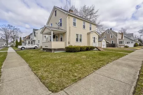 Exterior - 54 Athol St, Springfield, MA 01107 photo 3 of 6