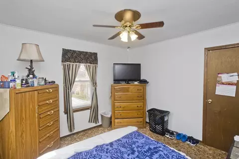 Bedroom - 54 Athol St, Springfield, MA 01107 photo 4 of 6
