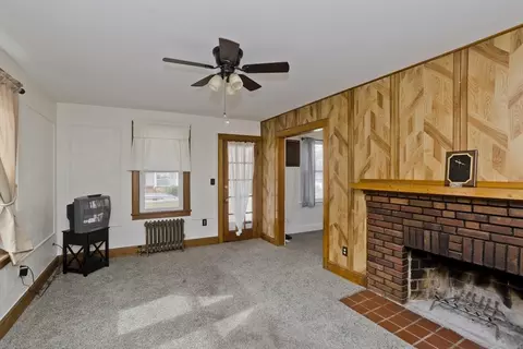 Living - 54 Athol St, Springfield, MA 01107 photo 1 of 2