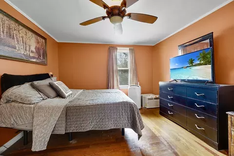 Bedroom - 461 Snell, Fall River, MA 02721 photo 4 of 6