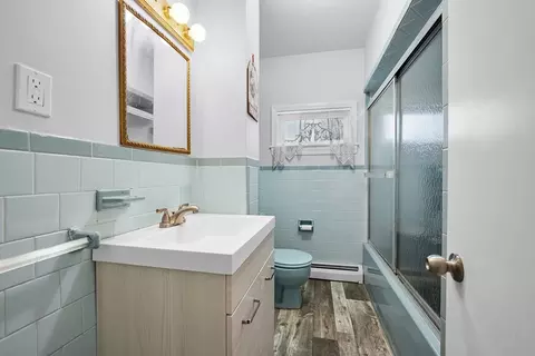 Bath - 461 Snell, Fall River, MA 02721 photo 1 of 2