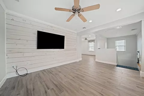 Living - 2 Massasoit Ave, Hull, MA 02045 photo 1 of 1