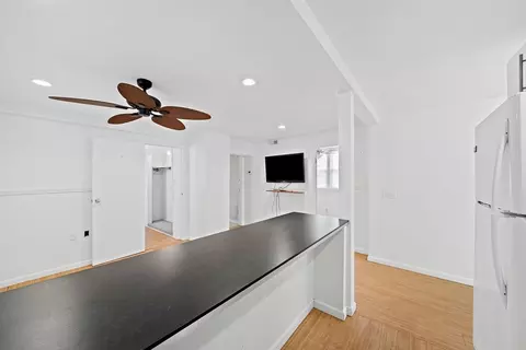 Entry Way - 2 Massasoit Ave, Hull, MA 02045 photo 2 of 2