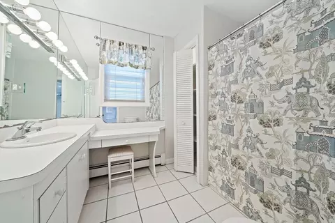Bath - 2 Massasoit Ave, Hull, MA 02045 photo 2 of 4