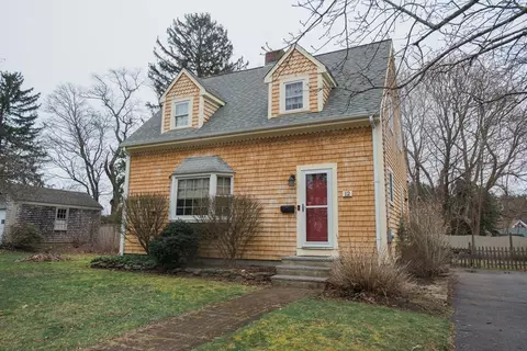 12 Shirley Ave, Kingston, MA 02364