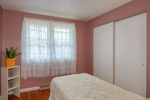 Bedroom - 5 Dana Rd, Maynard, MA 01754 photo 5 of 6