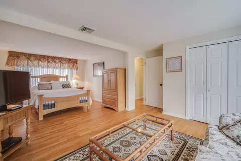 Bedroom - 32 Rita St, Chicopee, MA 01020 photo 5 of 11