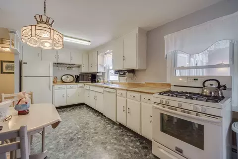 Kitchen - 32 Rita St, Chicopee, MA 01020 photo 1 of 5