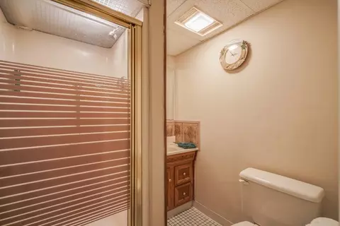 Bath - 32 Rita St, Chicopee, MA 01020 photo 3 of 4