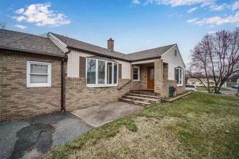 Exterior - 32 Rita St, Chicopee, MA 01020 photo 2 of 10