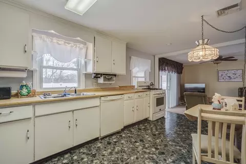 Kitchen - 32 Rita St, Chicopee, MA 01020 photo 4 of 5