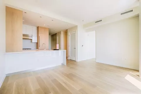 188 Brookline Ave #21H, Boston, MA 02215
