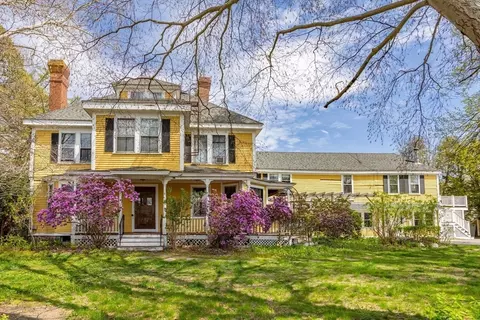 148-154 Fitchburg Tpke, Concord, MA 01742