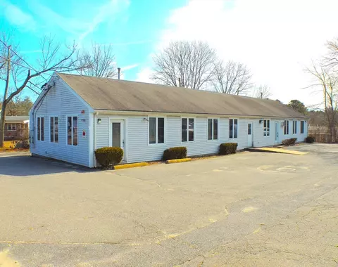 47 Sandwich Rd, Wareham, MA 02571