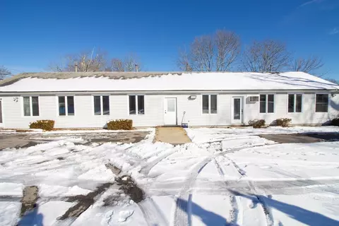 47 Sandwich Rd, Wareham, MA 02571 photo 3