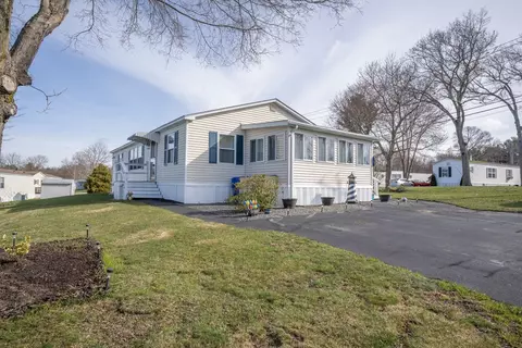 1 Minute Man Rd, Taunton, MA 02780