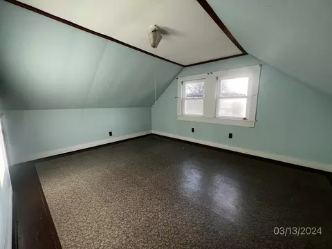 211 Bryant St, Athol, MA 01331 photo 9