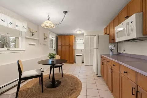 Kitchen - 8 Deborah Dr, Reading, MA 01867 photo 5 of 5