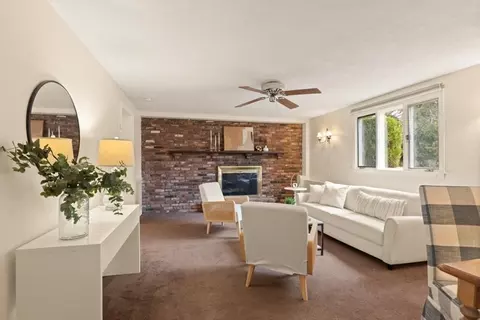 Living - 8 Deborah Dr, Reading, MA 01867 photo 7 of 9