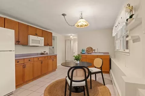 Kitchen - 8 Deborah Dr, Reading, MA 01867 photo 4 of 5
