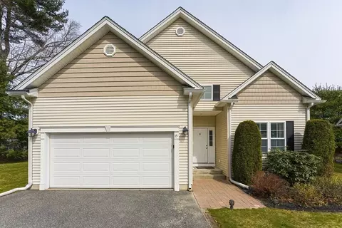 15 Shadow Creek Ln #15, Ashland, MA 01721