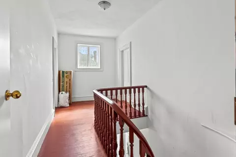 Entry Way - 12 Greenleaf Cir, Lynn, MA 01902 photo 2 of 2