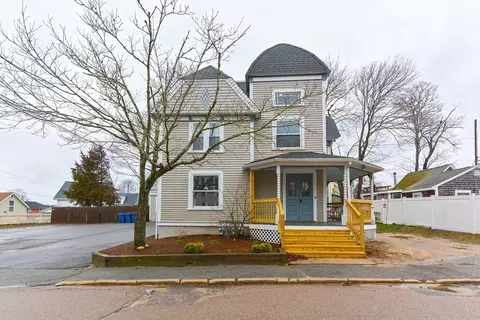 5 9th St, Wareham, MA 02571
