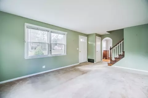 Living - 48 Fair Oak Rd, Springfield, MA 01128 photo 1 of 1