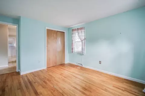 Bedroom - 48 Fair Oak Rd, Springfield, MA 01128 photo 2 of 3