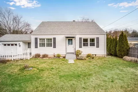 Exterior - 48 Fair Oak Rd, Springfield, MA 01128 photo 4 of 9