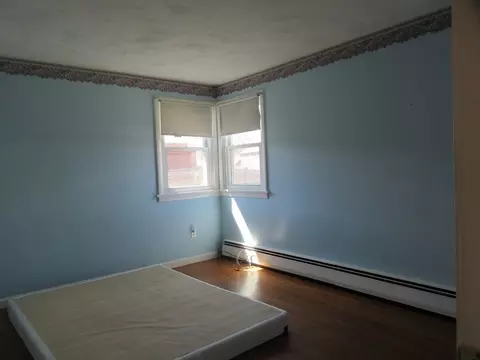 Bedroom - 13 Sutton Pl, Easthampton, MA 01027 photo 4 of 4