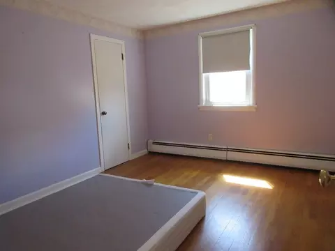 Bedroom - 13 Sutton Pl, Easthampton, MA 01027 photo 1 of 4